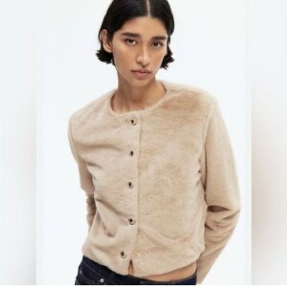 H&M faux fur Teddy Jacket with Gold Buttons - Picture 2 of 5